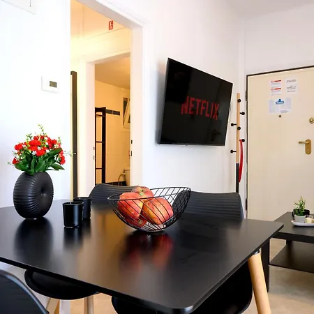 Center Downtown Apartment *