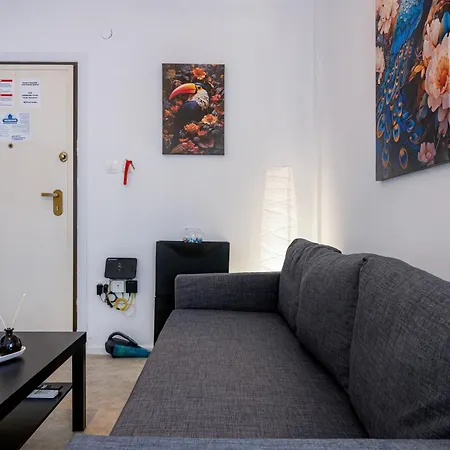 Center Downtown Apartment