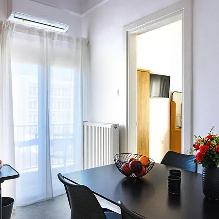 Center Downtown Apartment